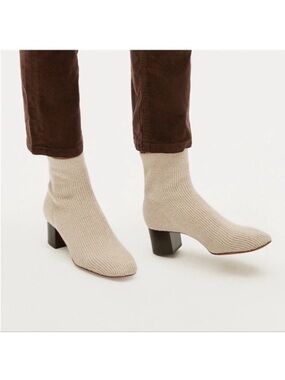 Everlane The Glove Ribbed Sock Boots in Bone Size: 8.5, NWB